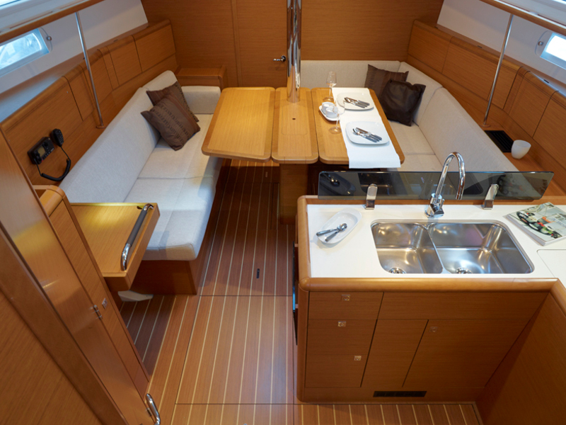 Immagine Sun Odyssey 379 bélli