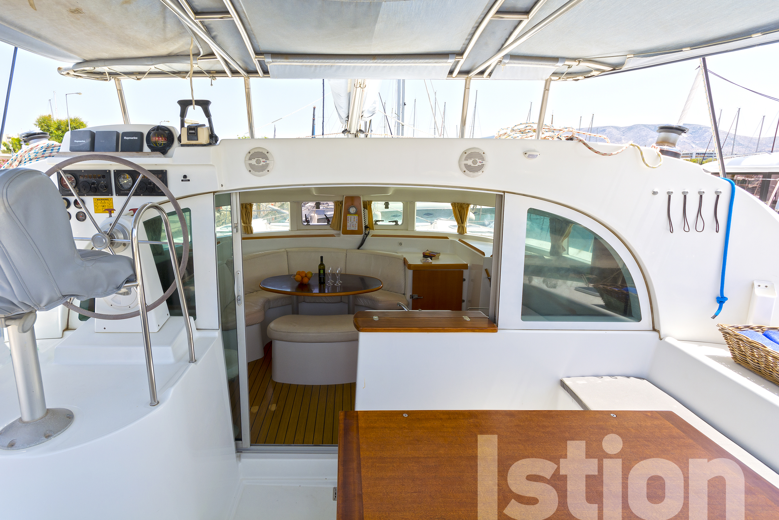 Immagine Lagoon 380