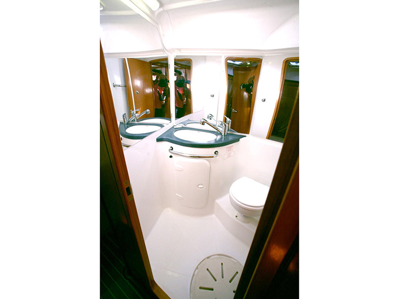 Immagine Bavaria 42 Cruiser