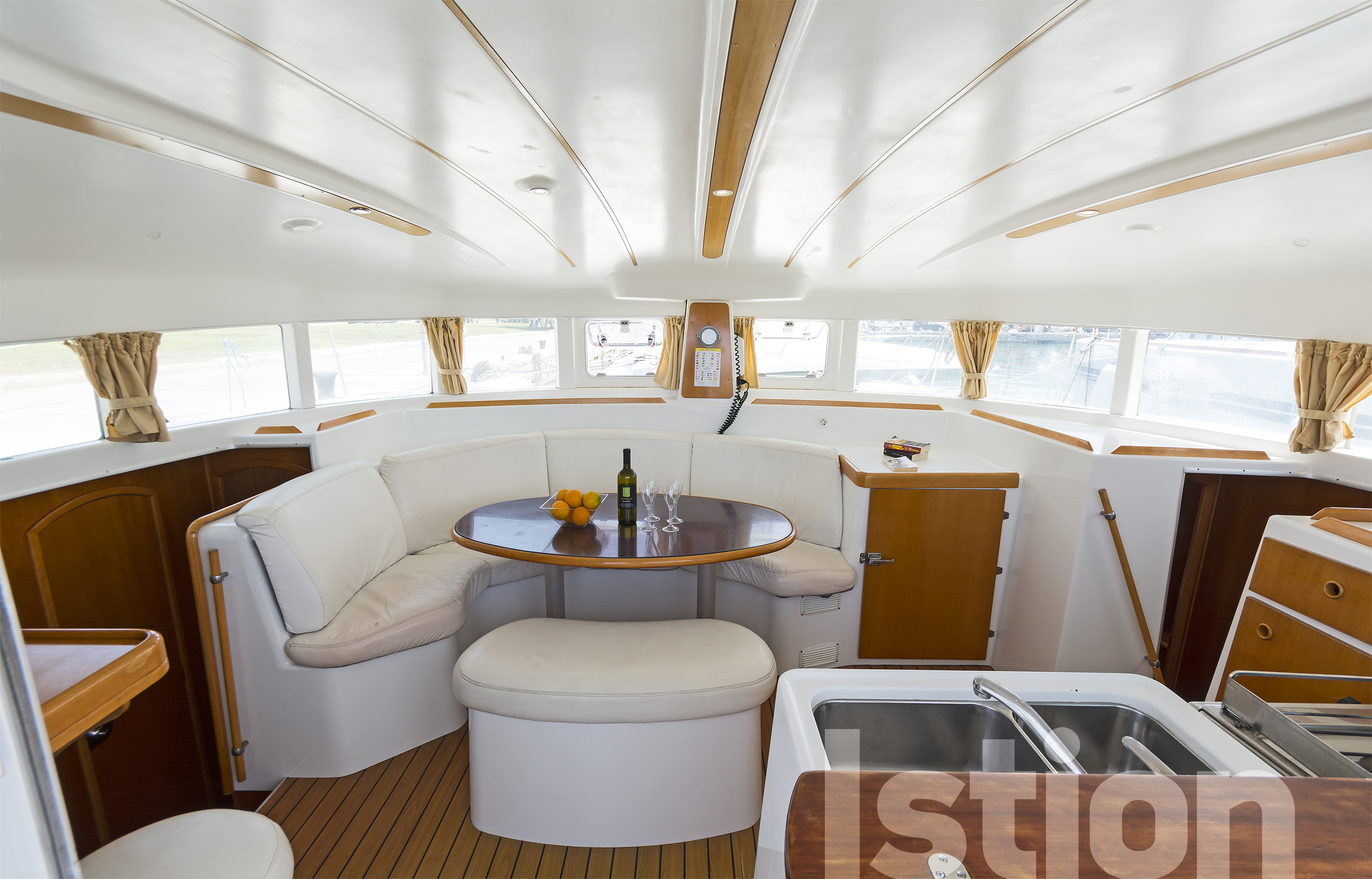 Immagine Lagoon 380