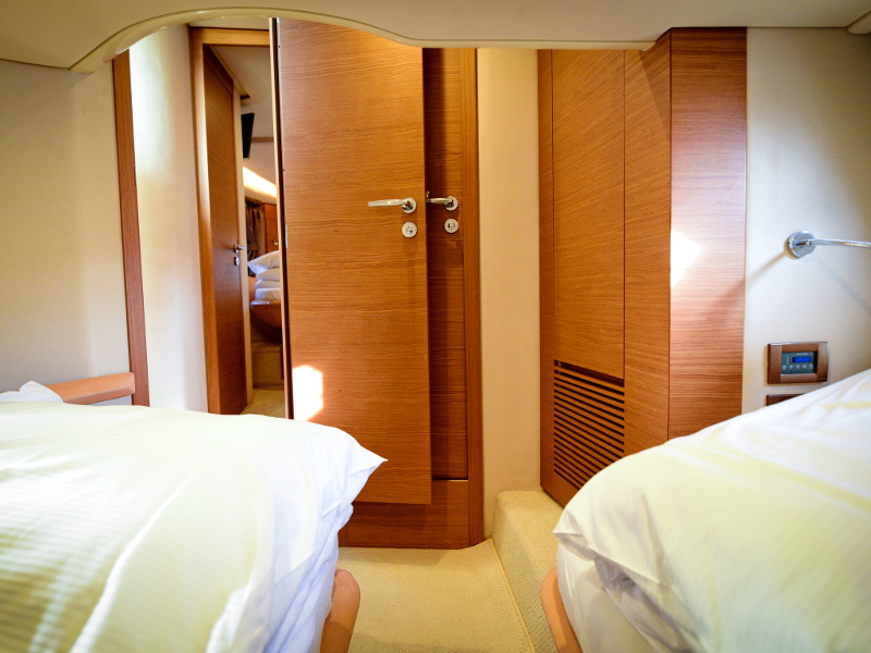 Immagine Azimut 43