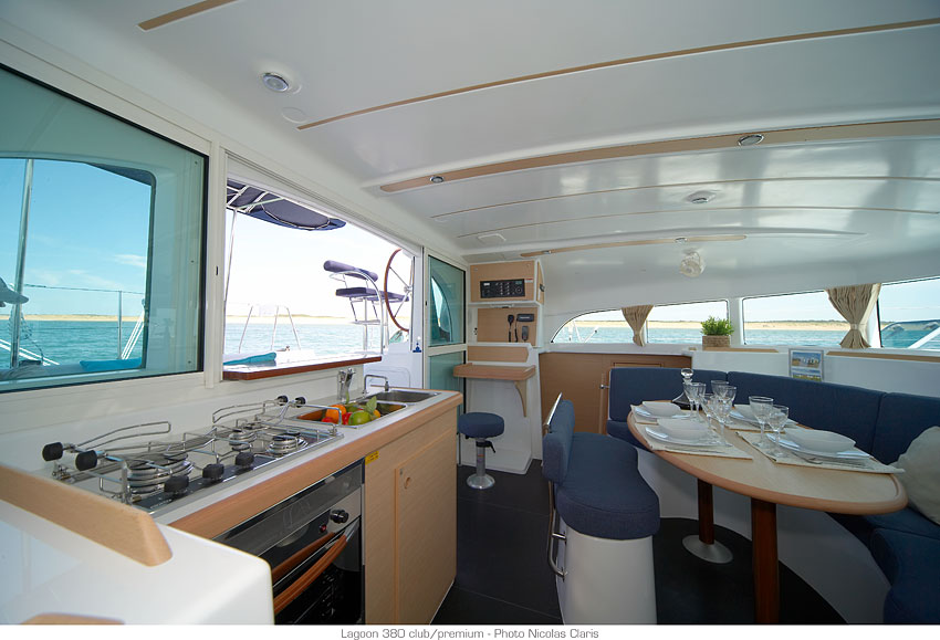 Immagine Lagoon 380