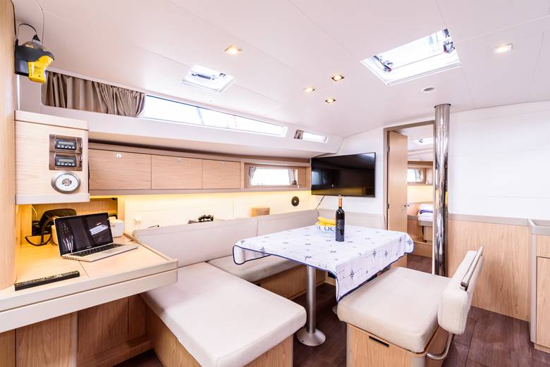 Immagine Beneteau Oceanis 48