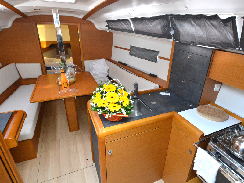 Immagine Sun Odyssey 349