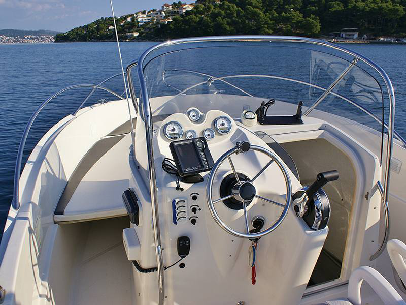 Immagine Quicksilver 635 Commander