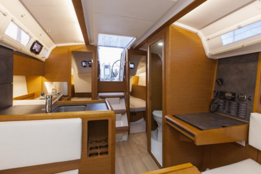Immagine Sun Odyssey 349
