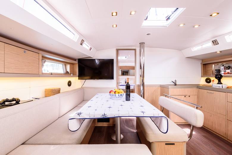 Immagine Beneteau Oceanis 48
