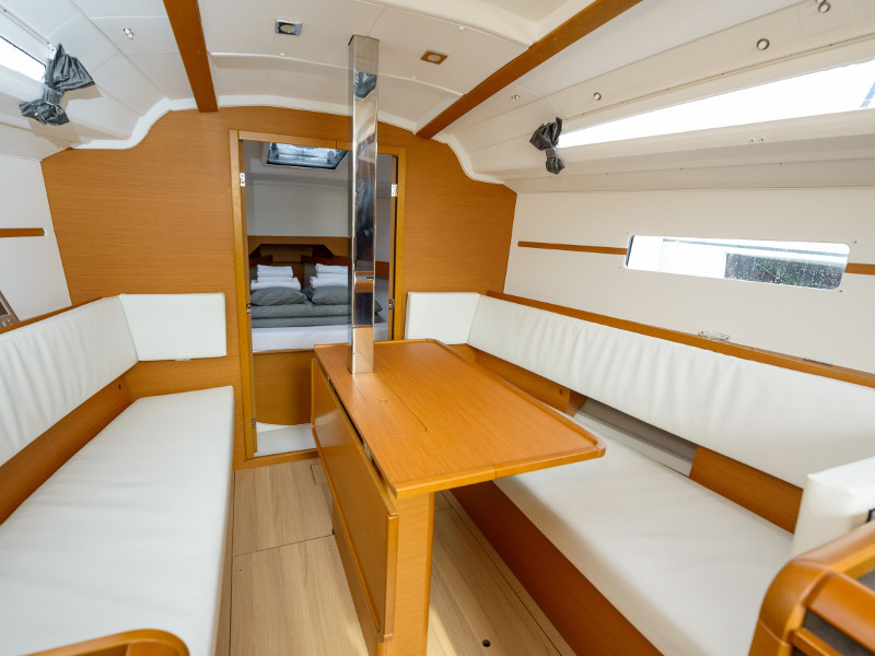 Immagine Sun Odyssey 349