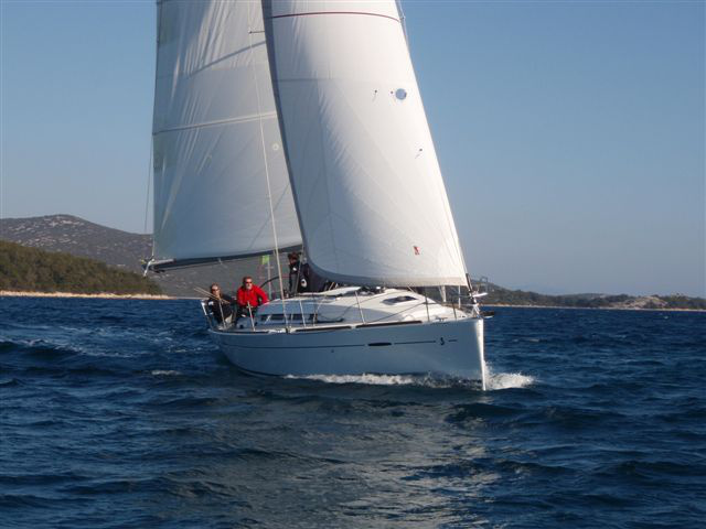 Immagine First 35