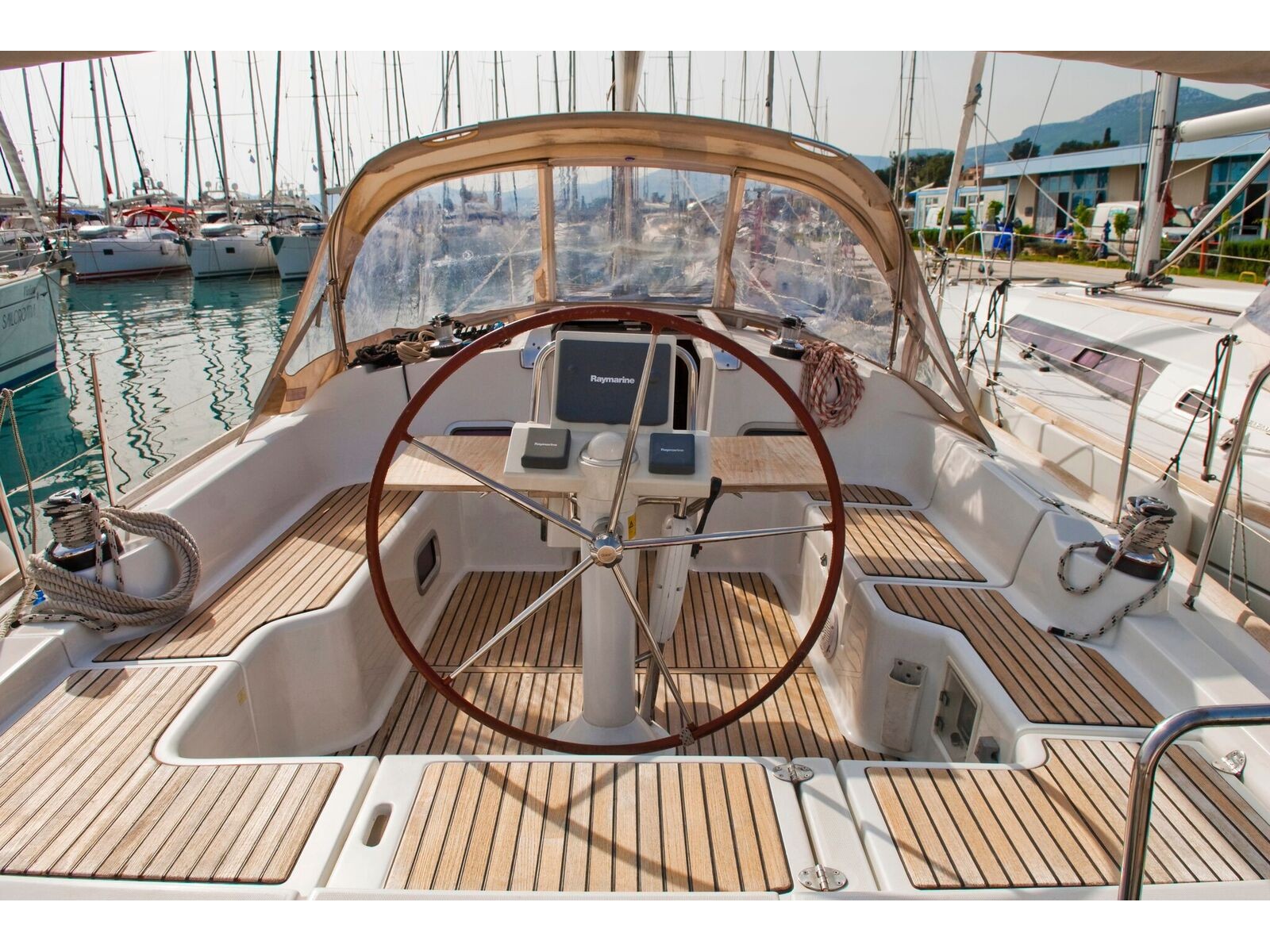 Immagine Oceanis 37