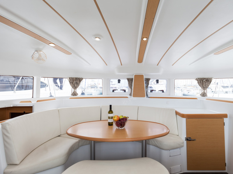 Immagine Lagoon 380