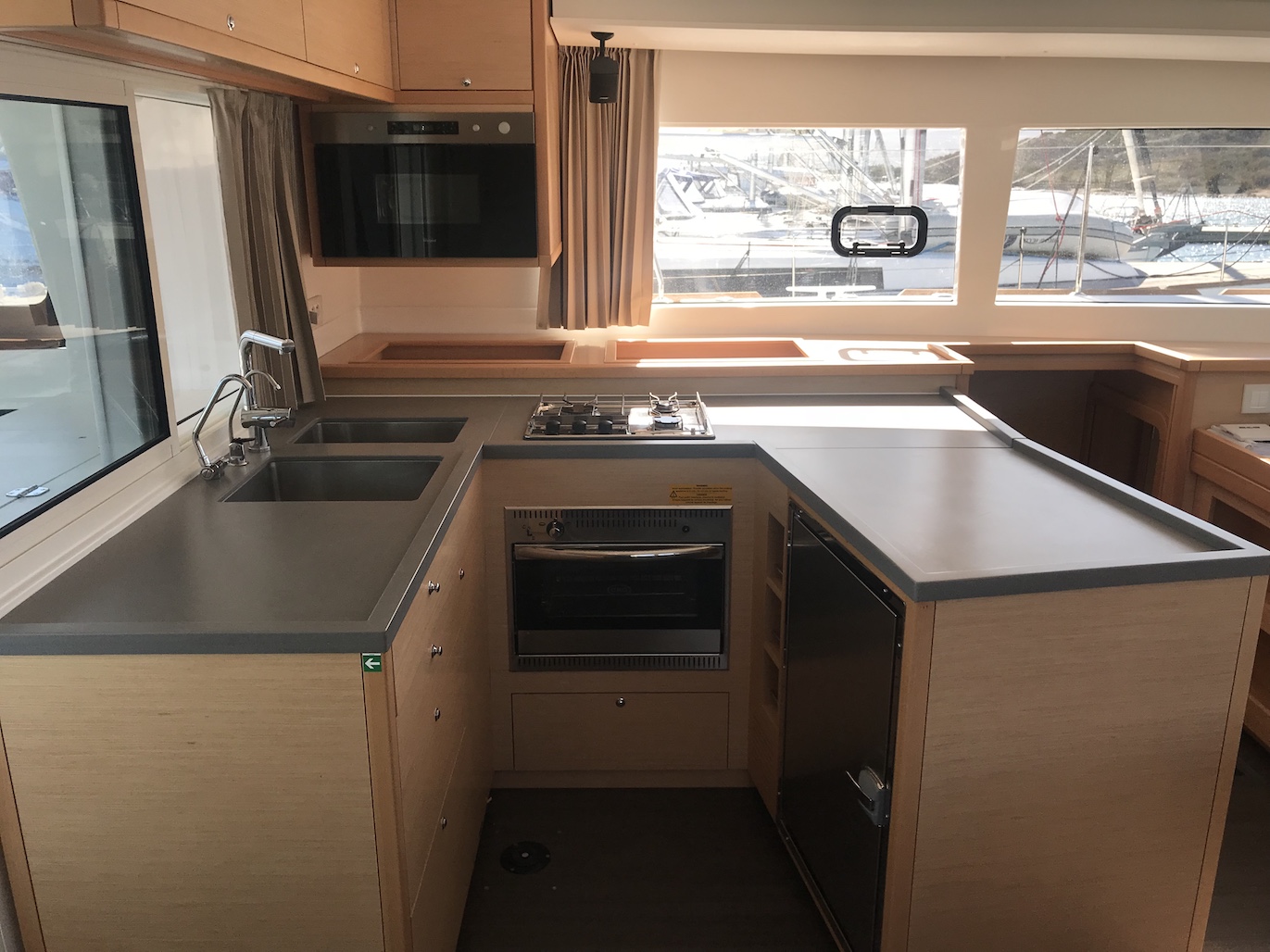 Immagine Lagoon 450