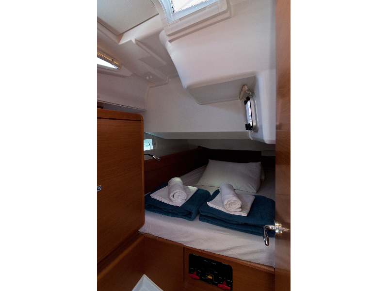 Immagine Sun Odyssey 439