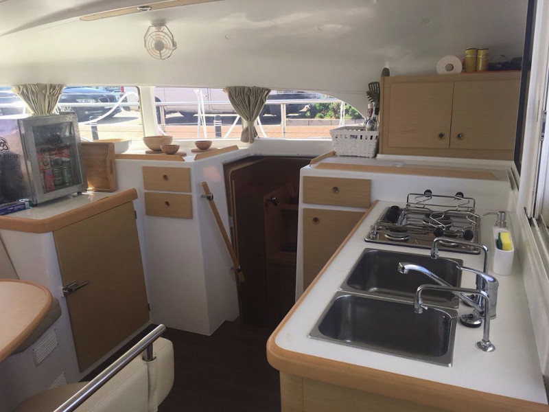 Immagine Lagoon 380