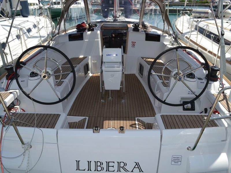 Immagine Sun Odyssey 439