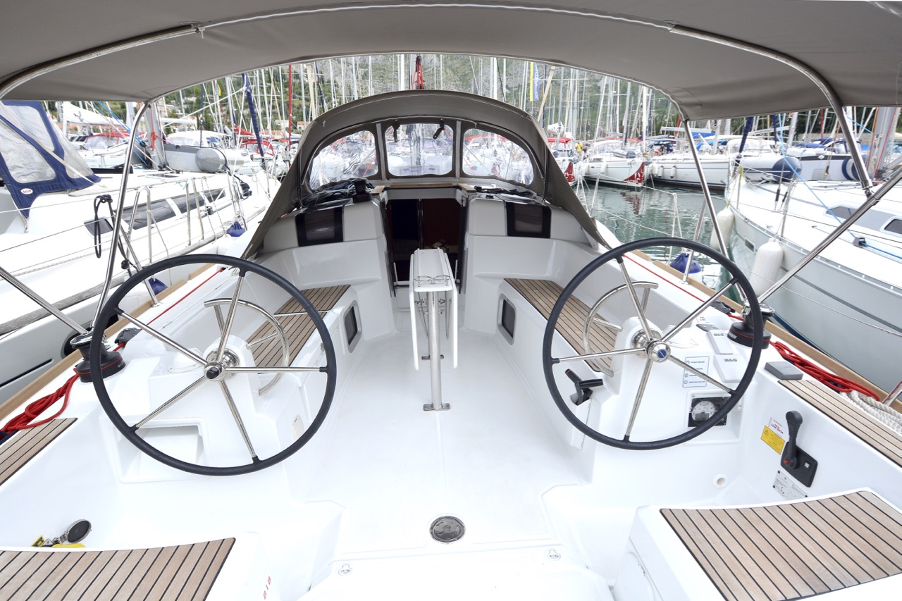 Immagine Sun Odyssey 419