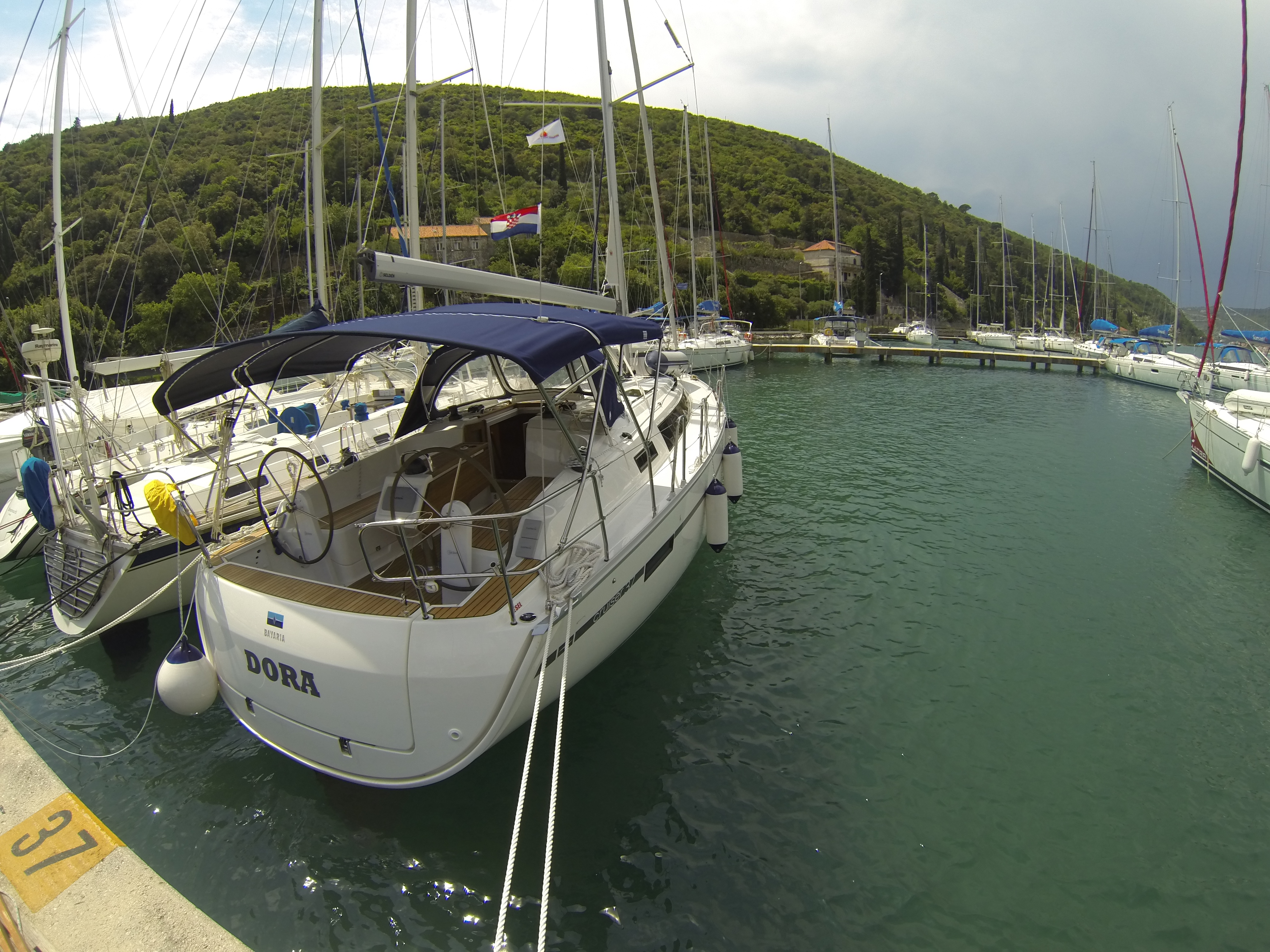 Immagine Bavaria Cruiser37