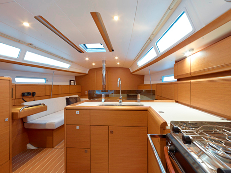 Immagine Sun Odyssey 379