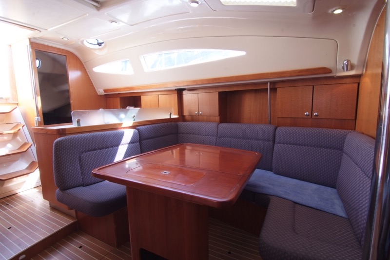 Elan 384 Impression image