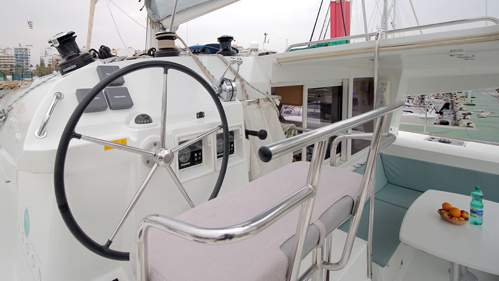 Lagoon 400 image