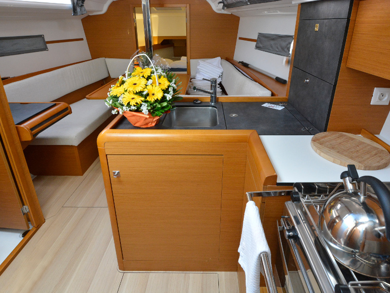 Immagine Sun Odyssey 349