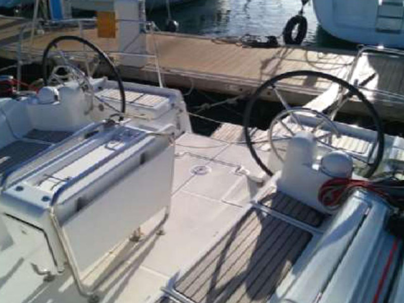 Immagine Sun Odyssey 439