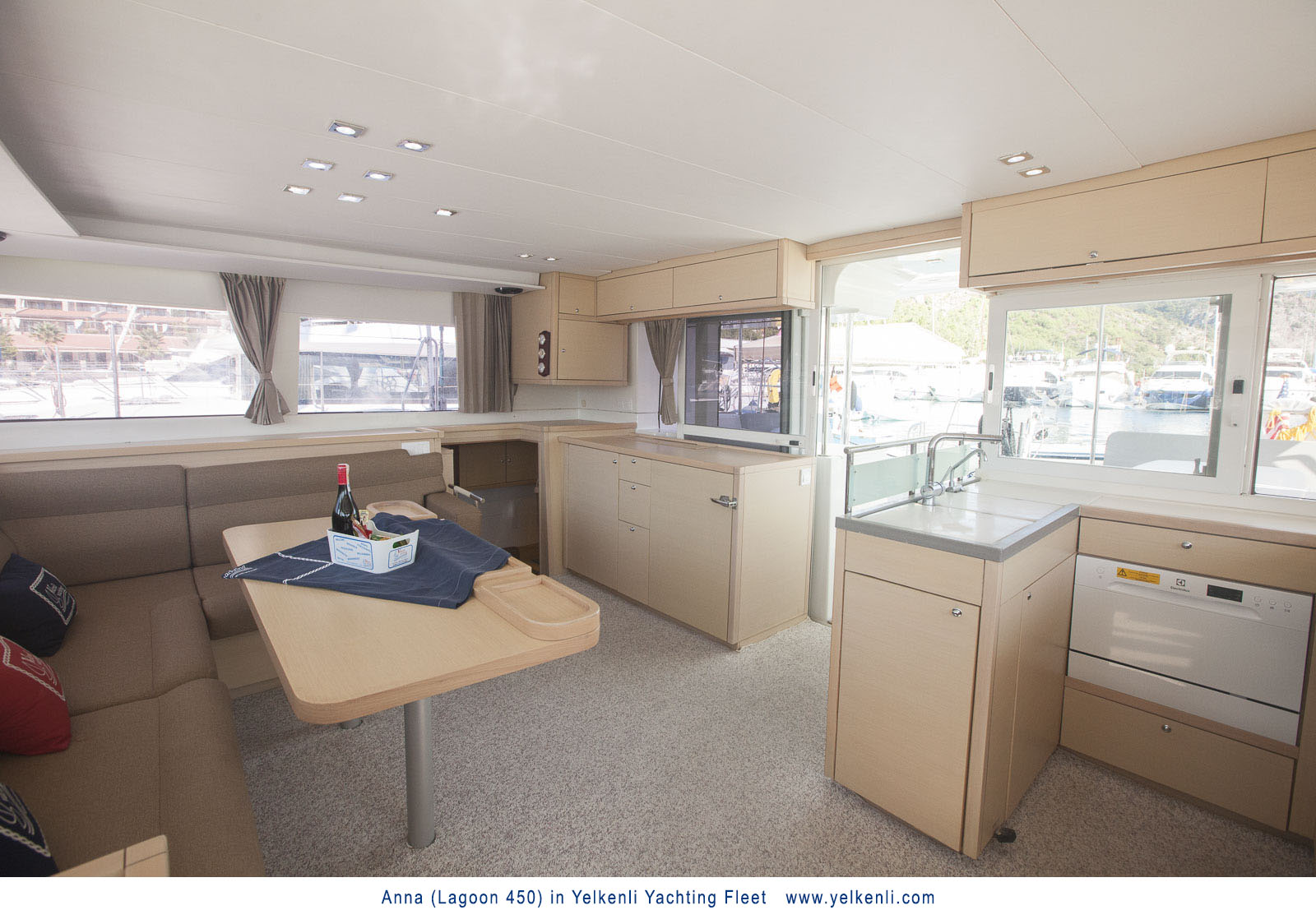 Immagine Lagoon 450
