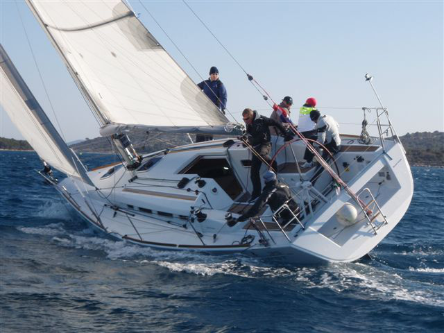 Immagine First 35