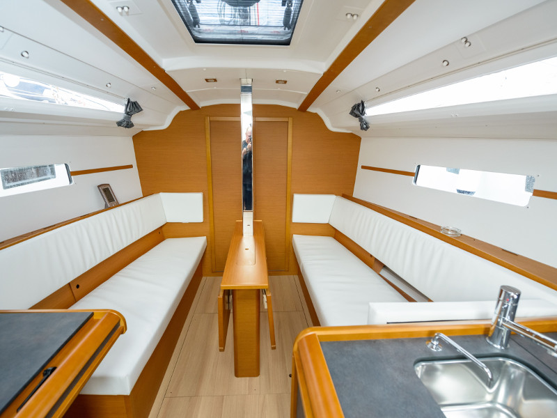 Immagine Sun Odyssey 349