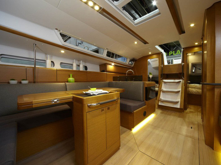 Immagine Sun Odyssey 439