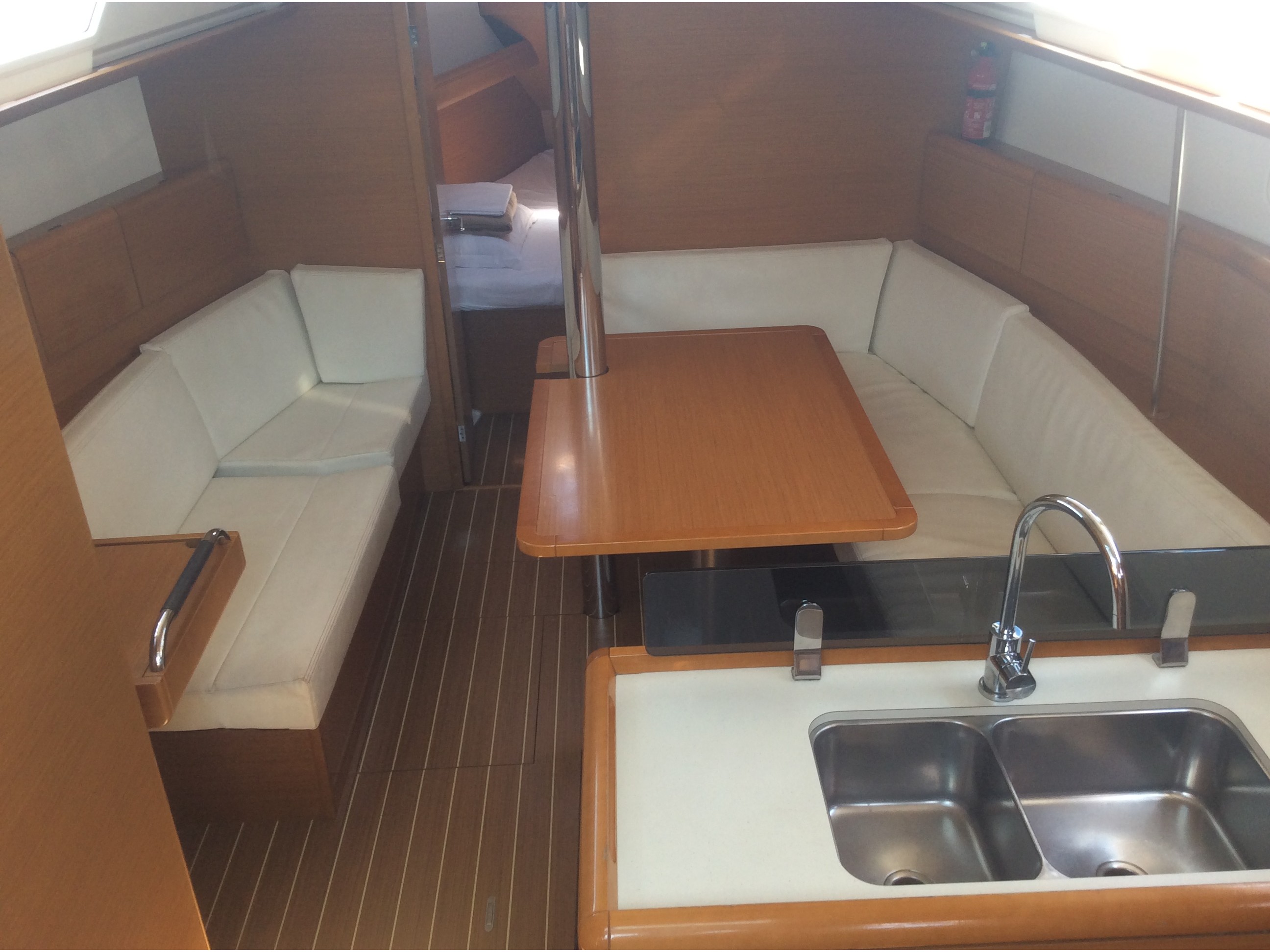 Immagine Sun Odyssey 379