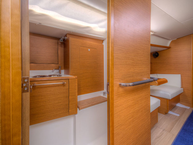 Immagine Sun Odyssey 439