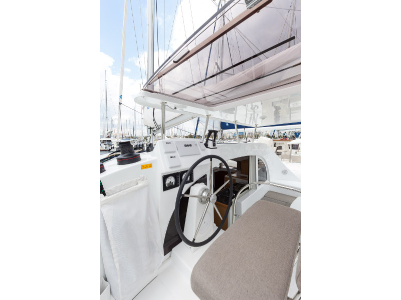 Immagine Lagoon 380