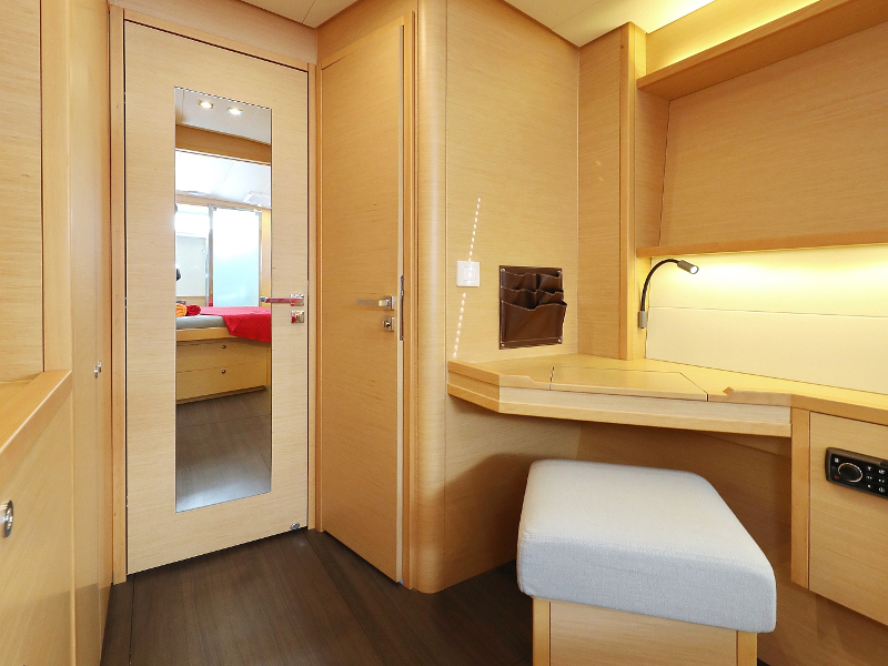 Immagine Lagoon 52