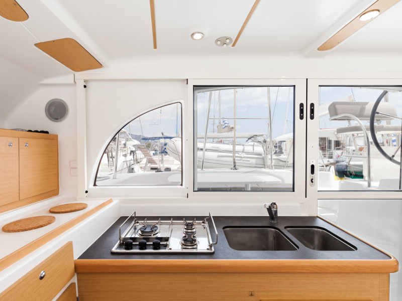Immagine Lagoon 380