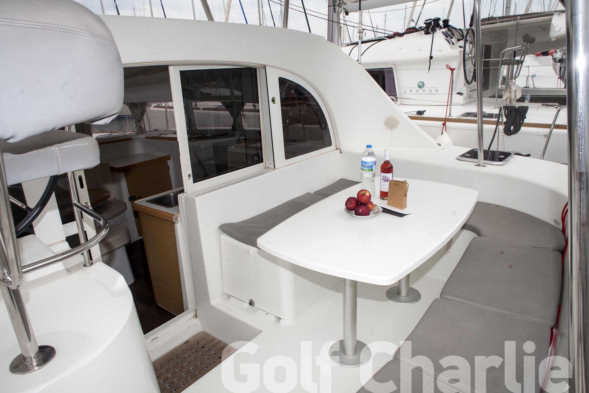 Immagine Lagoon 380