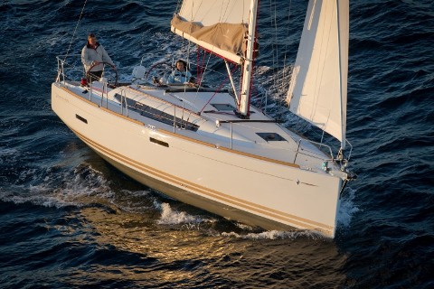 Immagine Sun odyssey 379