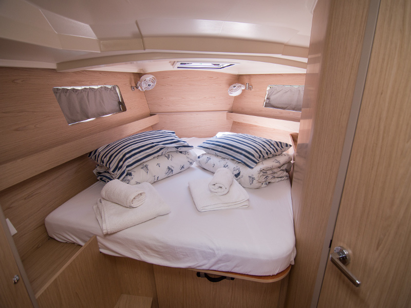 Oceanis 41.1 image