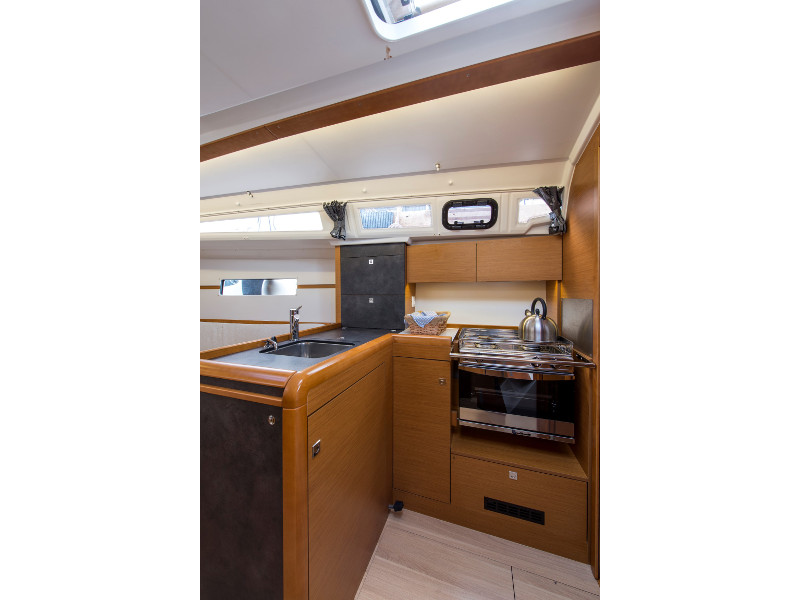 Immagine Sun Odyssey 349