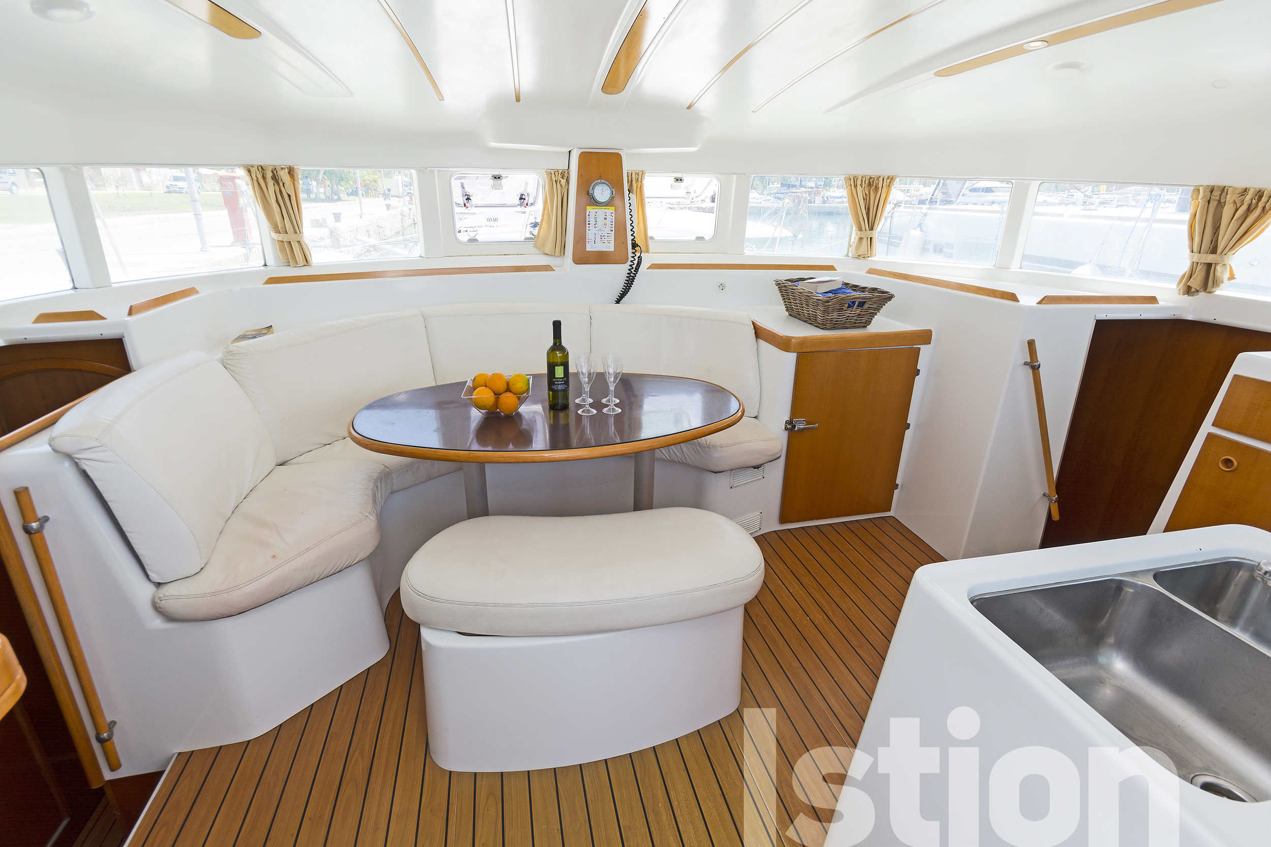 Immagine Lagoon 380