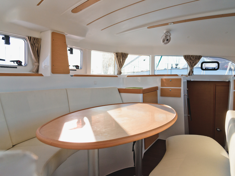 Immagine Lagoon 380