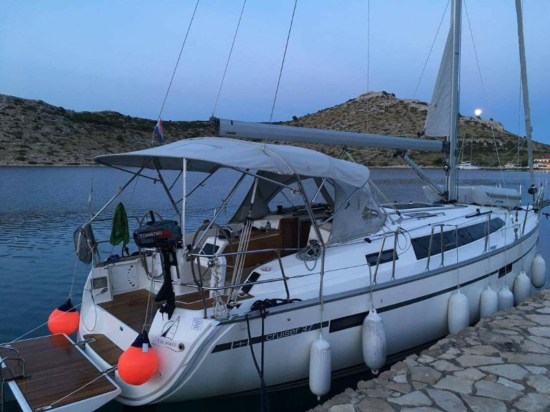 Immagine Bavaria Cruiser 37 