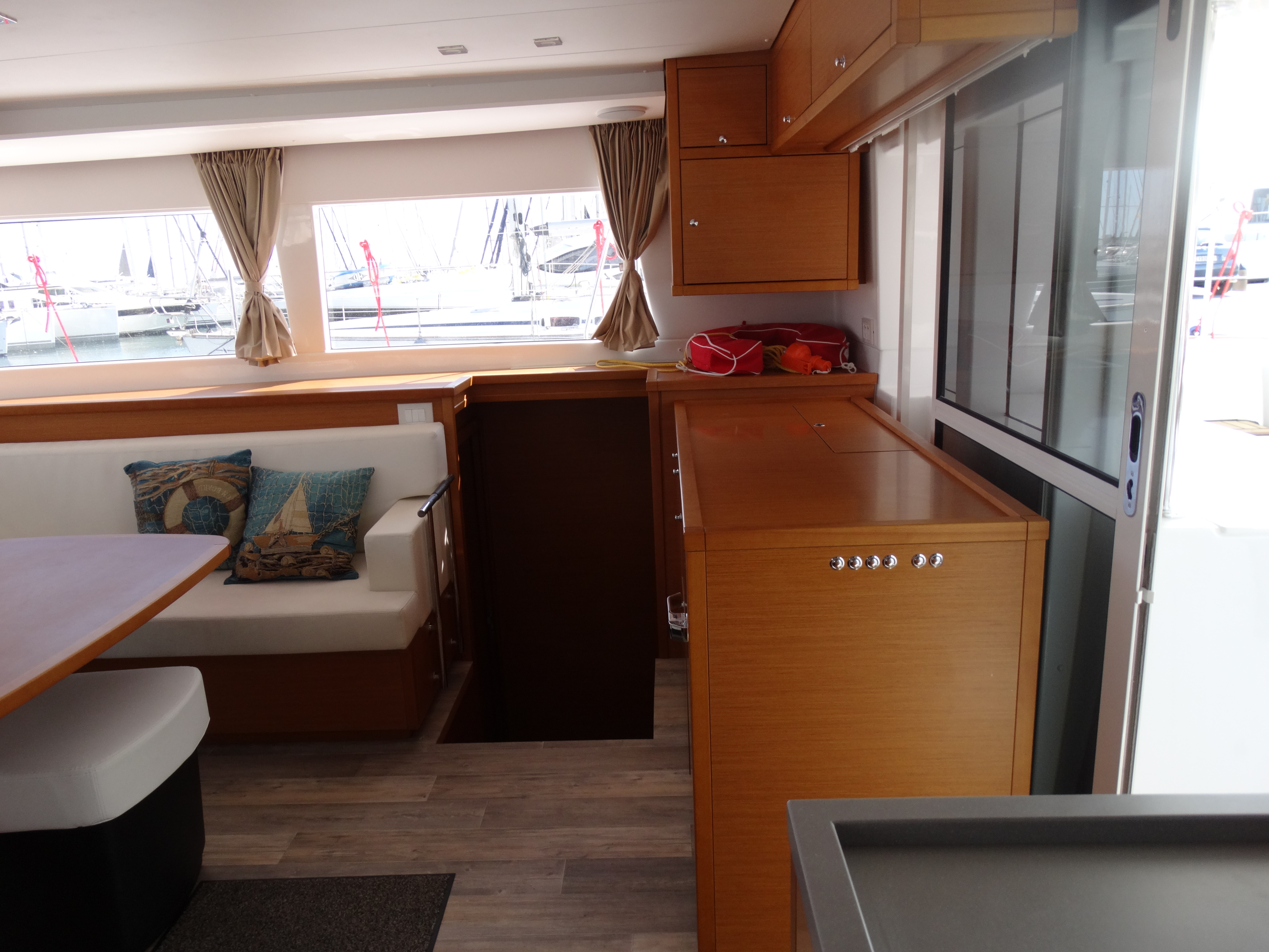 Immagine Lagoon 450