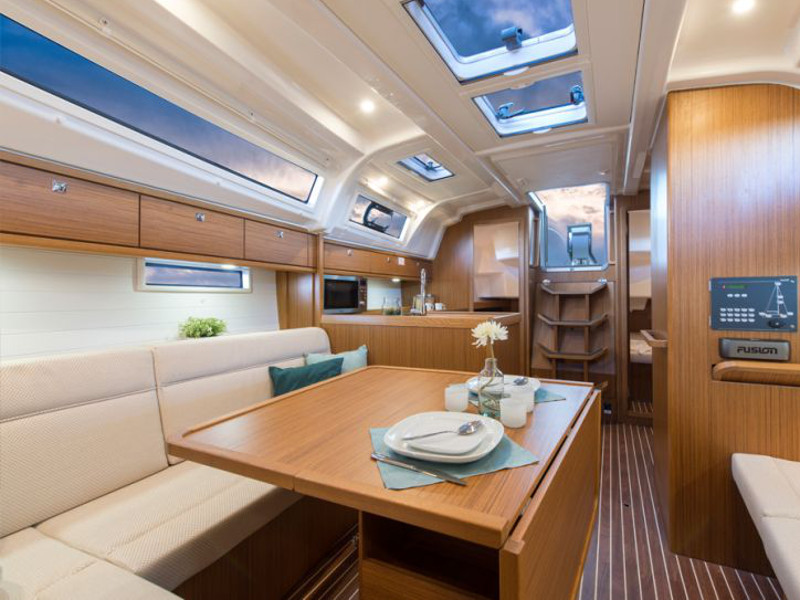 Immagine Bavaria Cruiser 37 