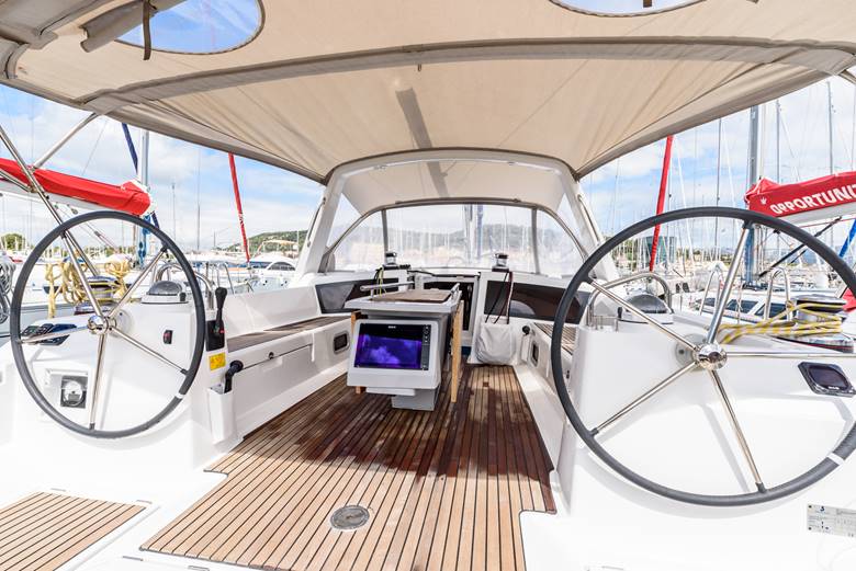 Immagine Beneteau Oceanis 48