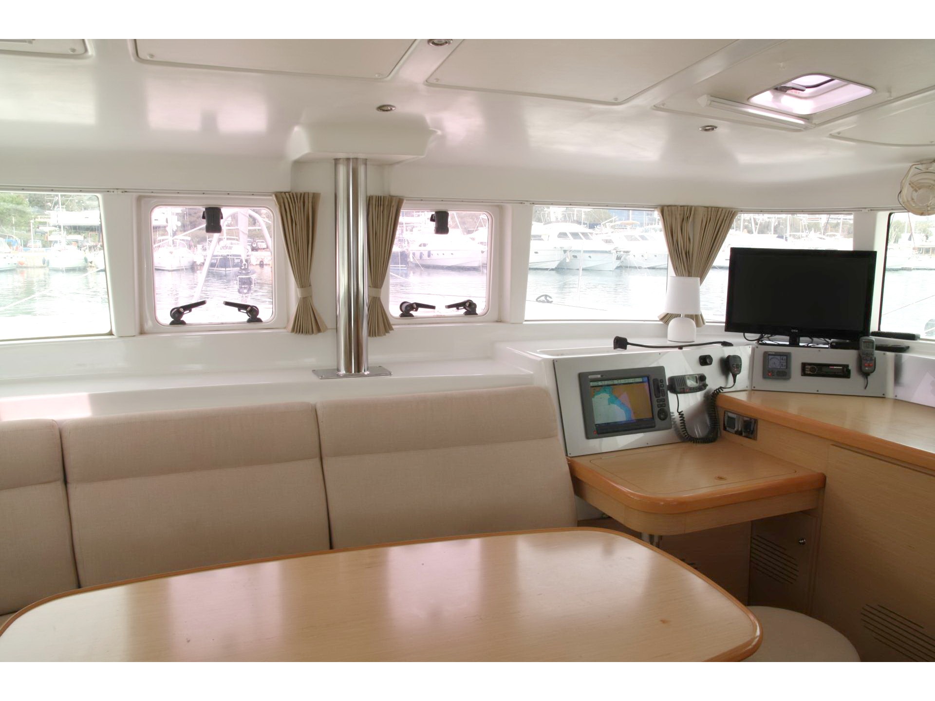Immagine Lagoon 440 