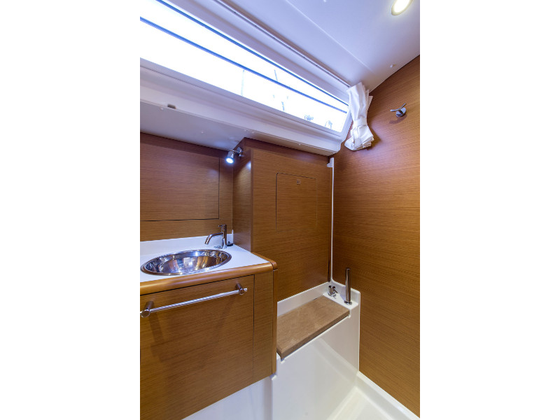 Immagine Sun Odyssey 439