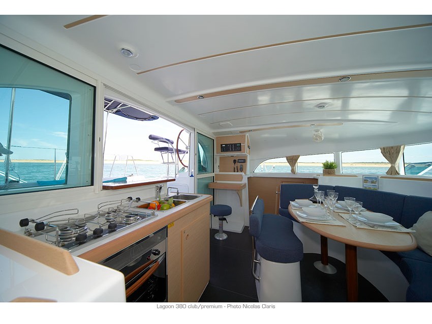 Immagine Lagoon 380