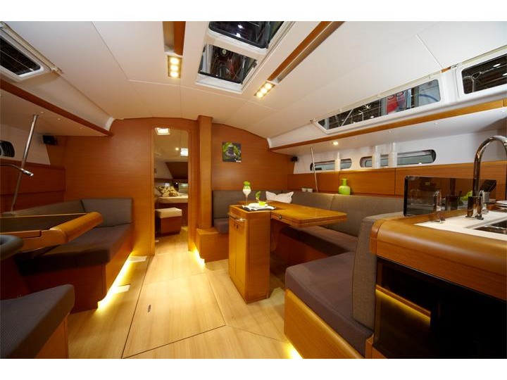 Immagine Sun Odyssey 449