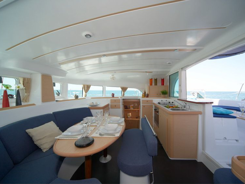 Immagine Lagoon 380
